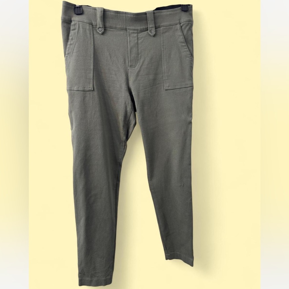 Maurices Women’s Green Skinny Slacks